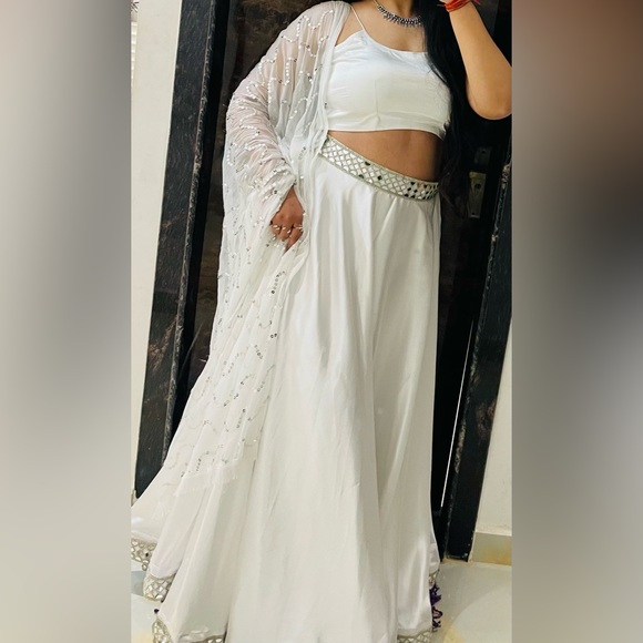 Brand-Aynaa, color-white satin lehenga,size-XL (customised) - Picture 8 of 9